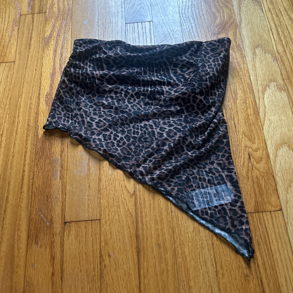 Edikted Leopard Print Crop Top
